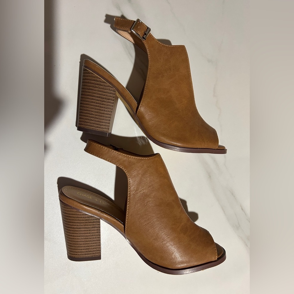 Chase + Chloe Women's Brown Block Heel Mules